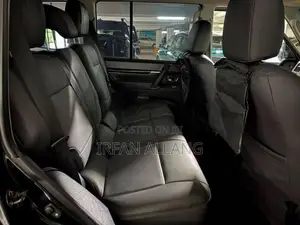 Mitsubishi Montero 2011