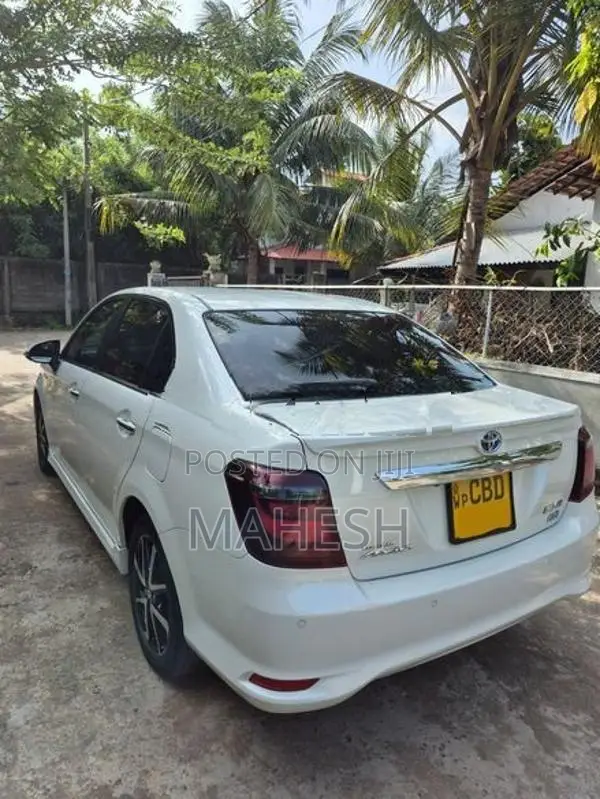 Toyota Axio WXB 2018