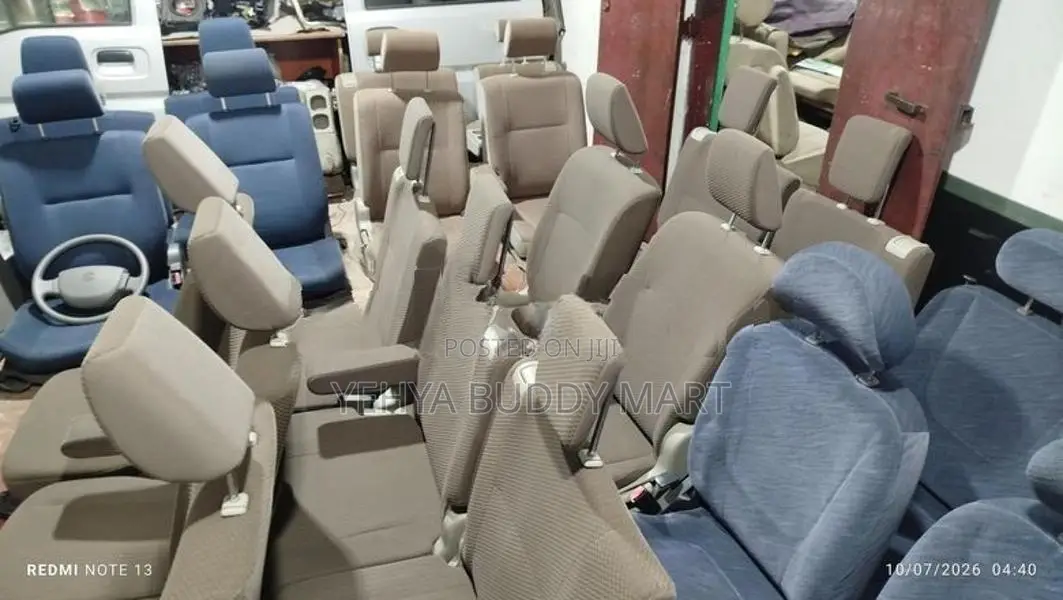 Suzuki Every DA17 Bucket Seat Set