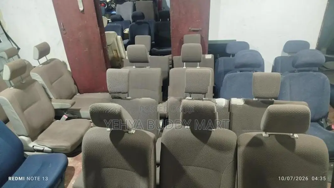 Suzuki Every DA17 Bucket Seat Set