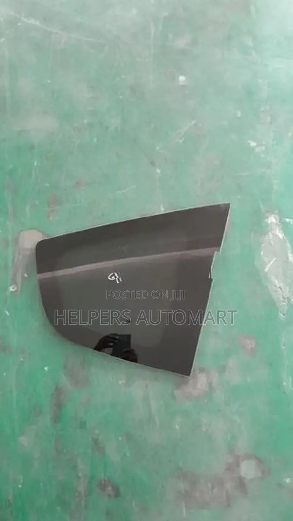 Honda Fit GP1 Quater Glass