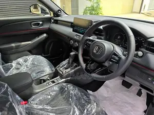 Honda Vezel RS PREMIUM 2026