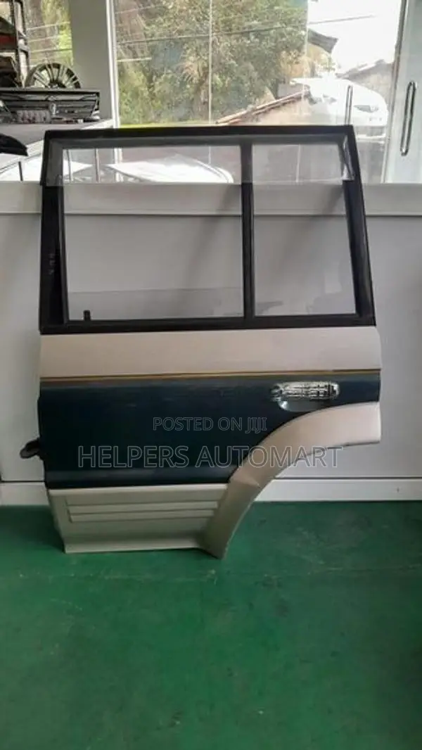 Mitsubishi Pajaro V44 Rear Door