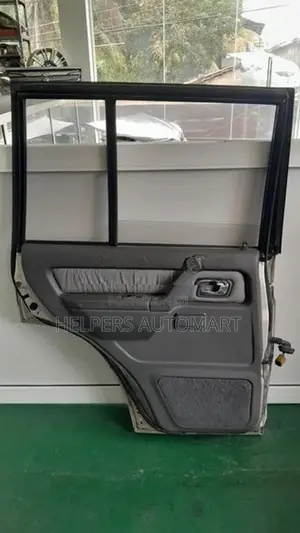 Mitsubishi Pajaro V44 Rear Door