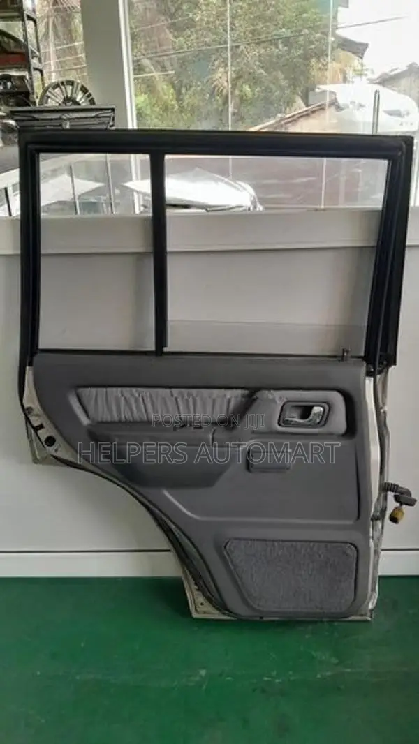Mitsubishi Pajaro V44 Rear Door