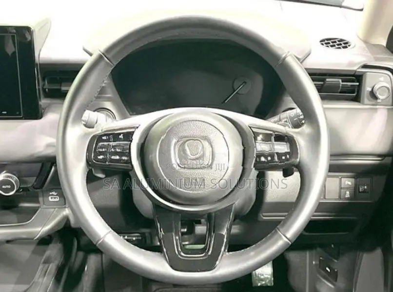 Honda Vezel Z 2025