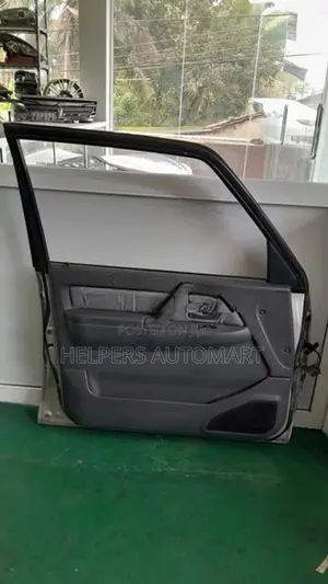 Mitsubishi Pajaro intercooler V44 Front Door