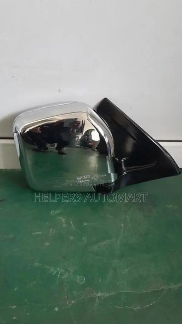 Mitsubishi Pajaro intercooler V44 Side Mirror