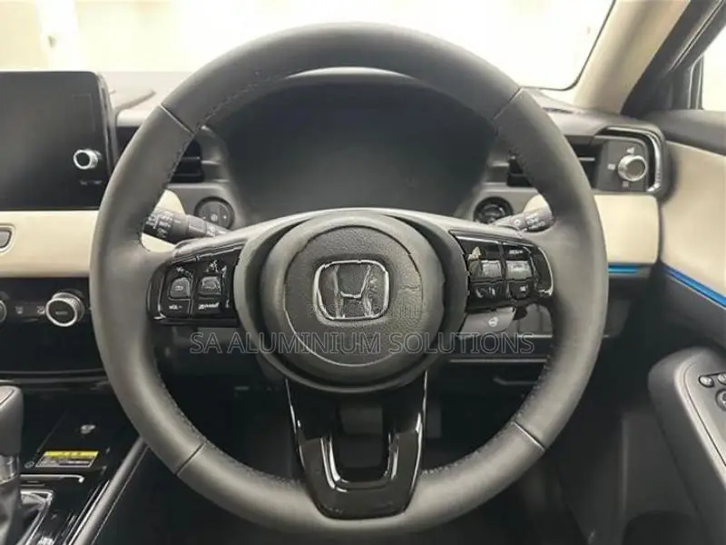 Honda Vezel Z PLAY PREMIUM 2026