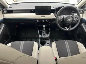 Honda Vezel Z PLAY PREMIUM 2026