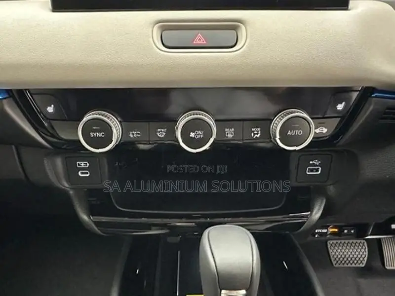 Honda Vezel Z PLAY PREMIUM 2026