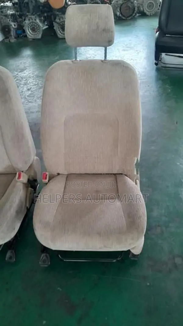 Toyota Premio 240 Seat Set