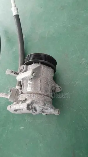 Toyota Vitz KSP130 AC compressor