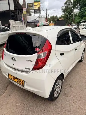 Hyundai Eon White 2016