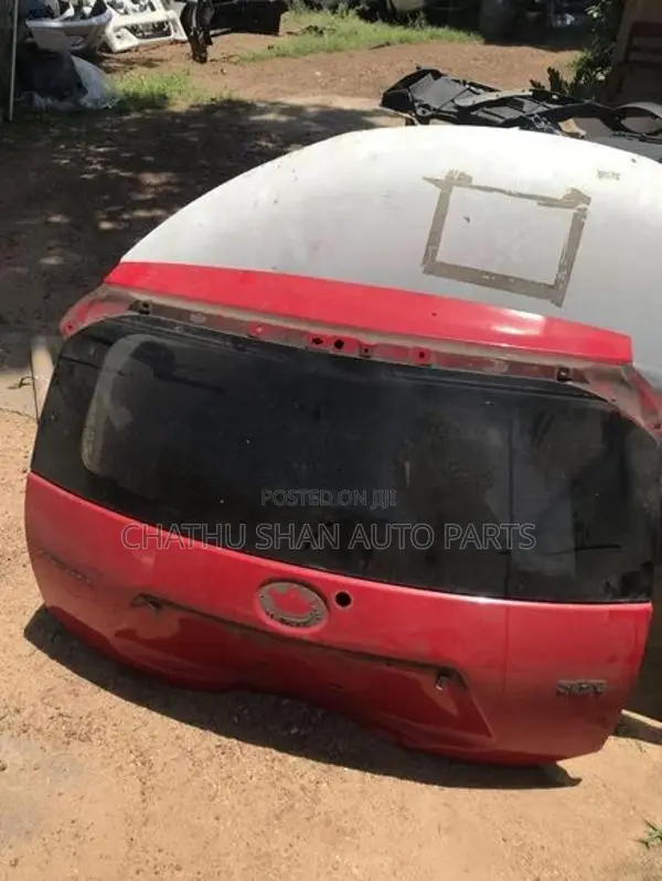 Toyota aqua dicky door