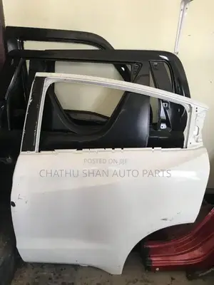 Honda vezel door panel