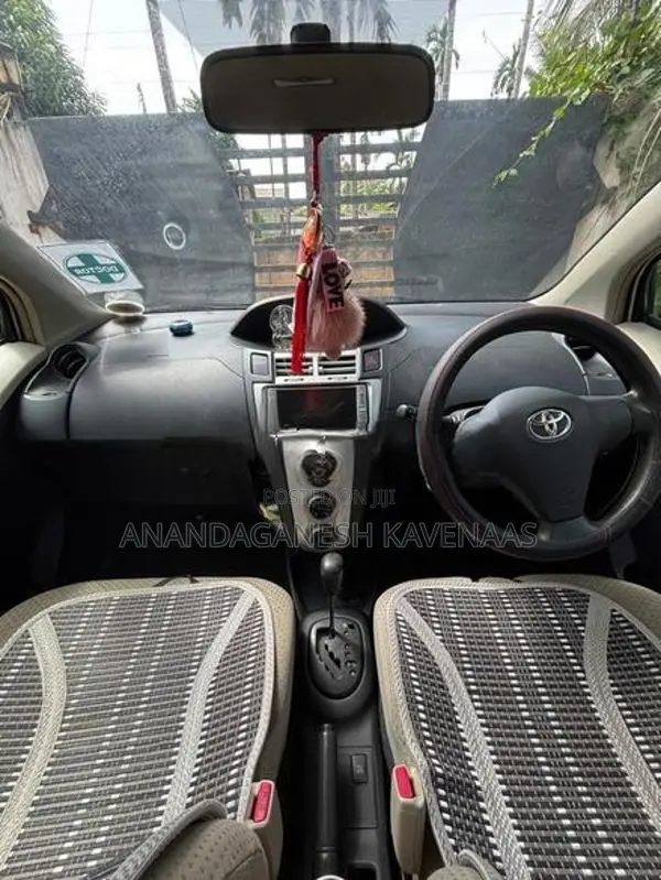 Toyota Vitz 2008