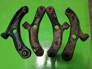 Suzuki Swift ZC11S Lower Arm set