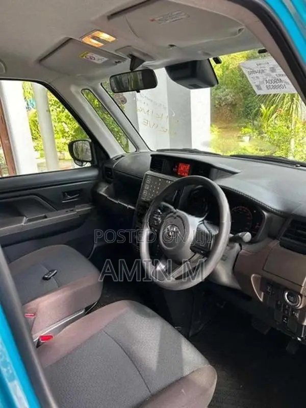 Toyota Roomy X Grade 2023