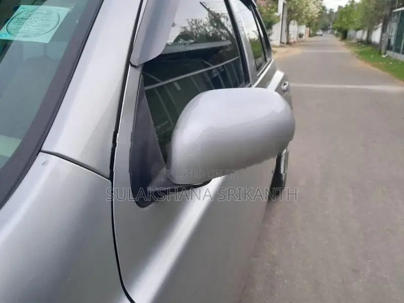 Nissan March 2007