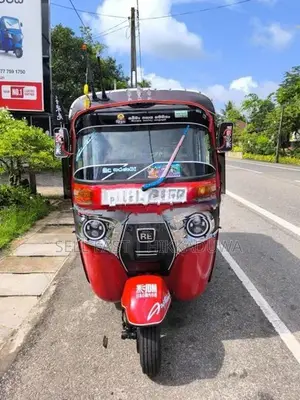 Bajaj RE 2014