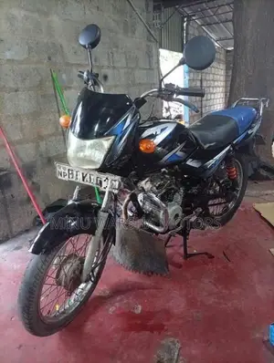 Bajaj CT100 2016