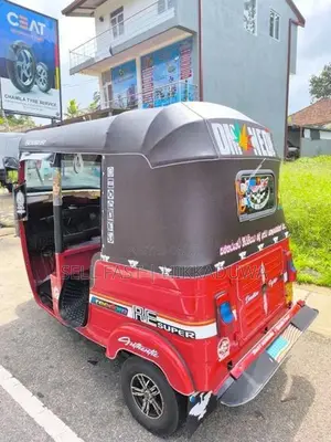 Bajaj RE 2014