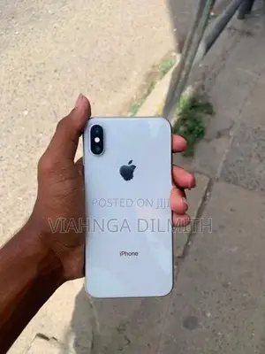 Apple iPhone XS (Used)