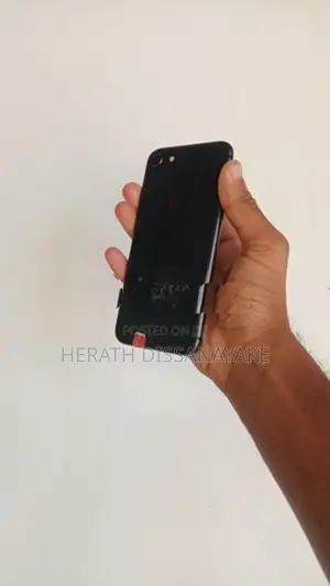 Apple iPhone 8 64GB (Used)