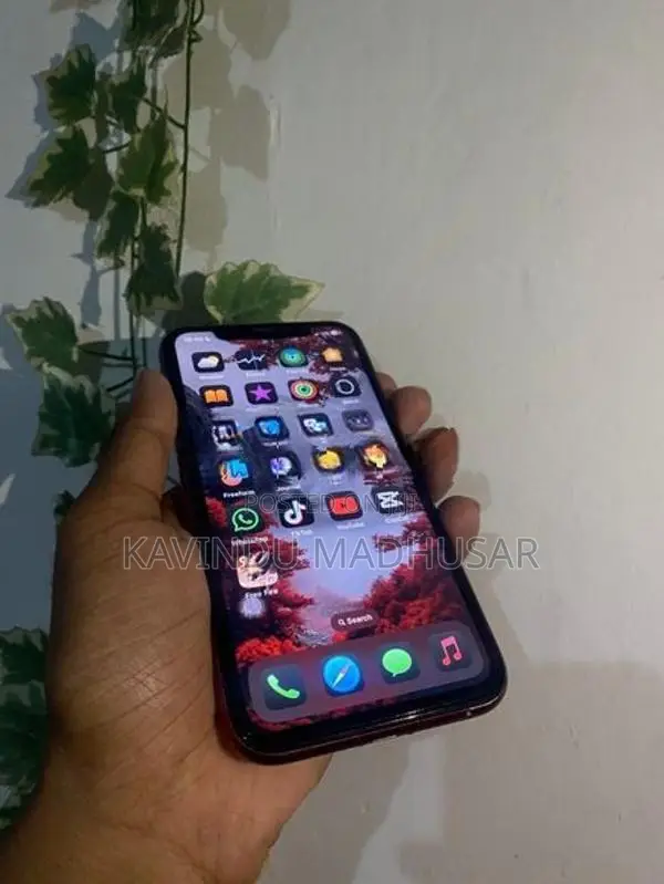 Apple iPhone XR (Used)