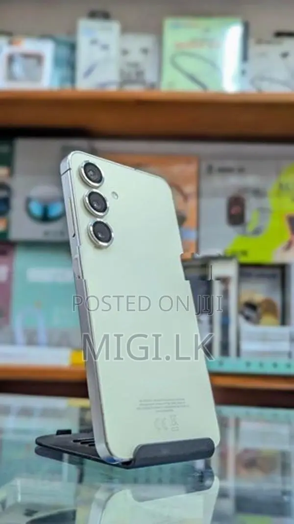 Samsung Galaxy S24 (Used)