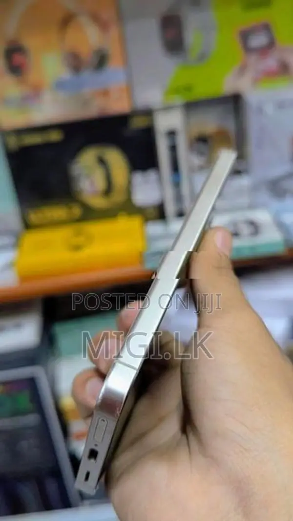 Samsung Galaxy S24 (Used)