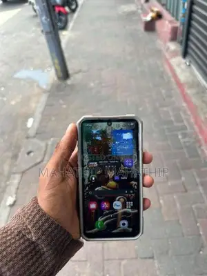 Samsung Galaxy S23 (Used)