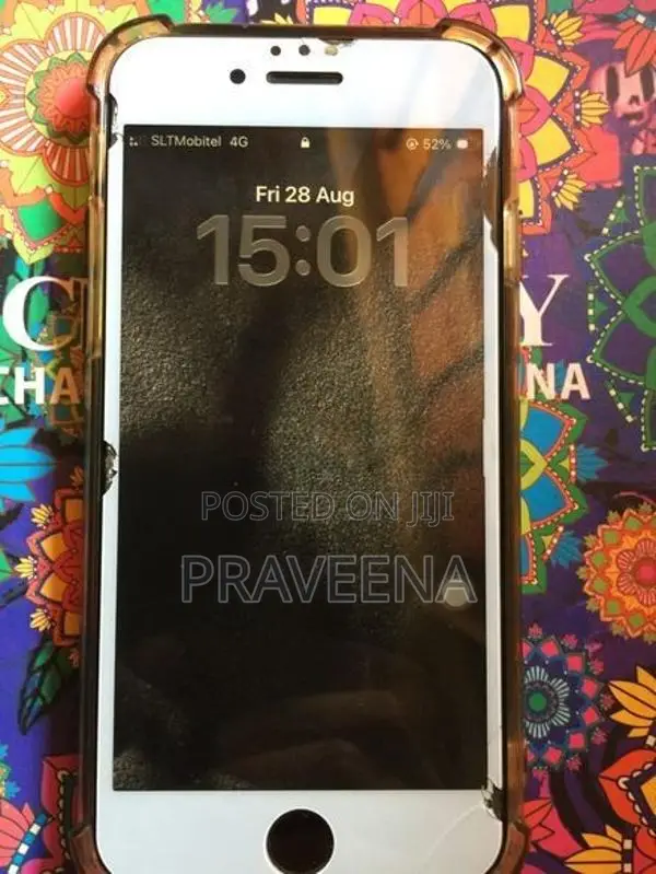 Apple iPhone SE 2 (Used)