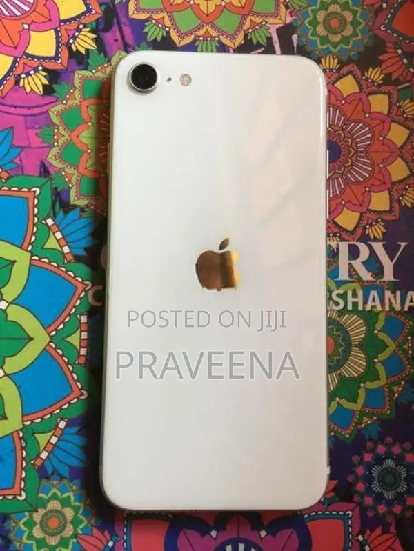 Apple iPhone SE 2 (Used)