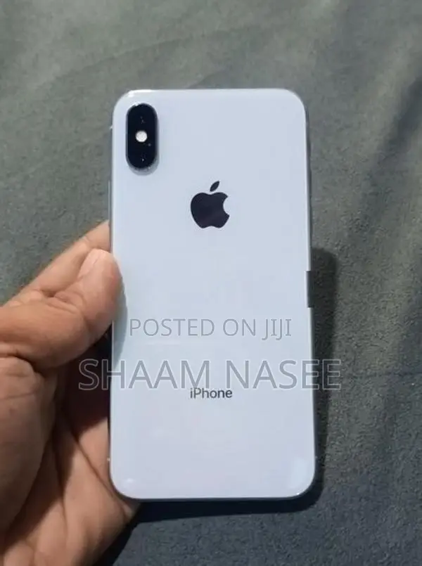 Apple iPhone XS (Used)