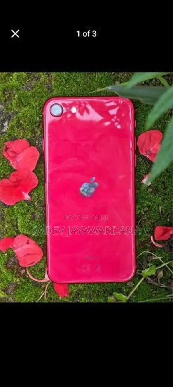 Apple iPhone SE 2 Red Edition (Used)