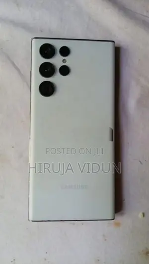 Samsung Galaxy S22 Ultra (Used)