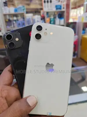 Apple iPhone 11 (Used)