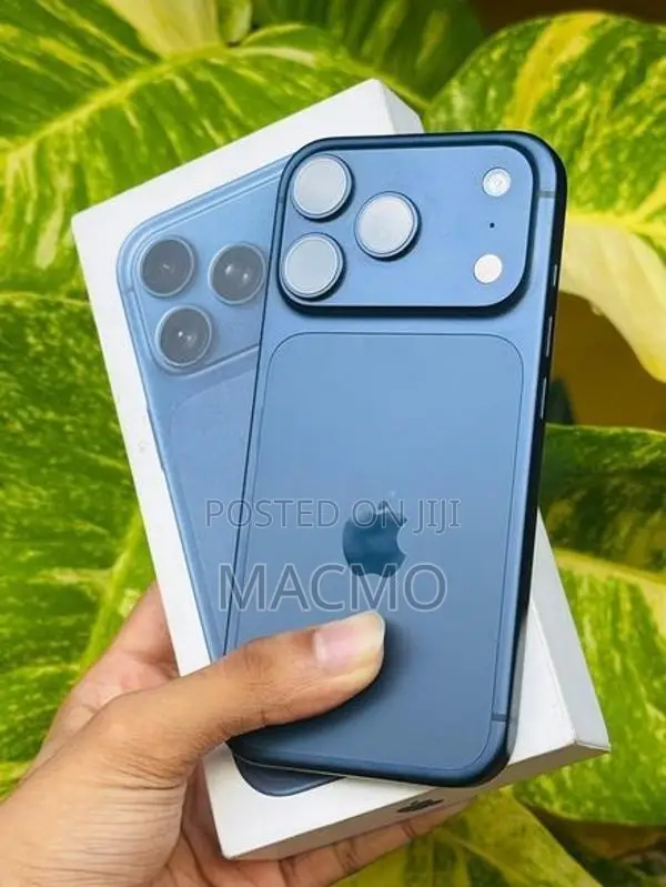 Apple iPhone 17 Pro +Warrenty (Used)