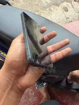 Apple iPhone 13 (Used)