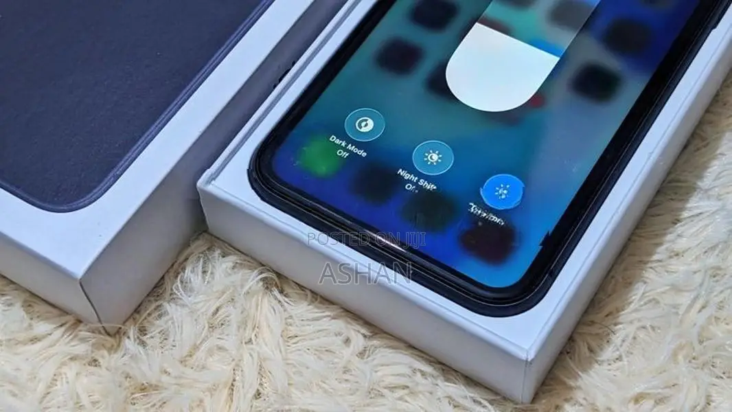 Apple iPhone 11 128GB (Used)