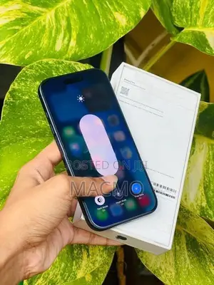 Apple iPhone 17 Pro +Warrenty (Used)