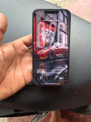 Apple iPhone 13 (Used)