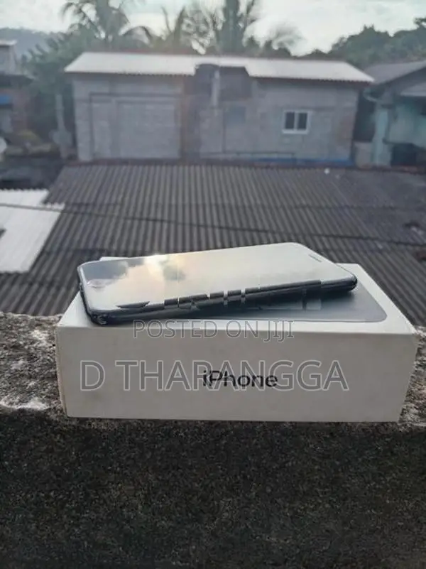 Apple iPhone 7 (Used)