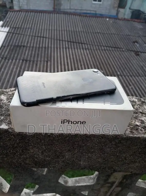 Apple iPhone 7 (Used)
