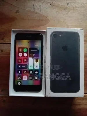 Apple iPhone 7 (Used)
