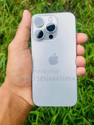 Apple iPhone 15 Pro (Used)