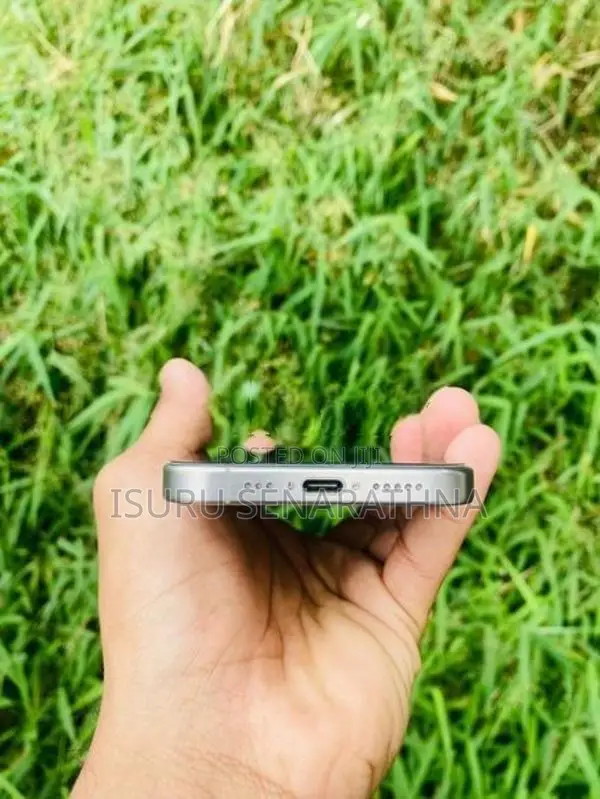 Apple iPhone 15 Pro (Used)