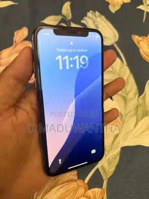 Apple iPhone XS (Used)